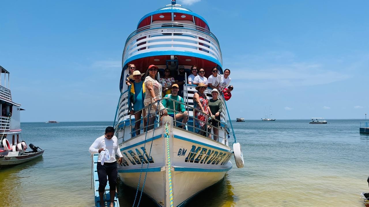 Imagem da notícia: Barco da Saúde oferece passeios gratuitos à Ponta do Cururu durante o Sairé 2026