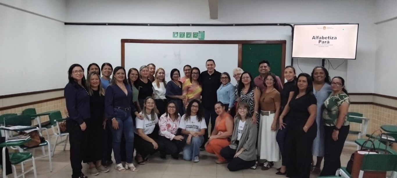 Santarém reforça compromisso com a alfabetização e destaca campanha 'Bora Alfabetizar'