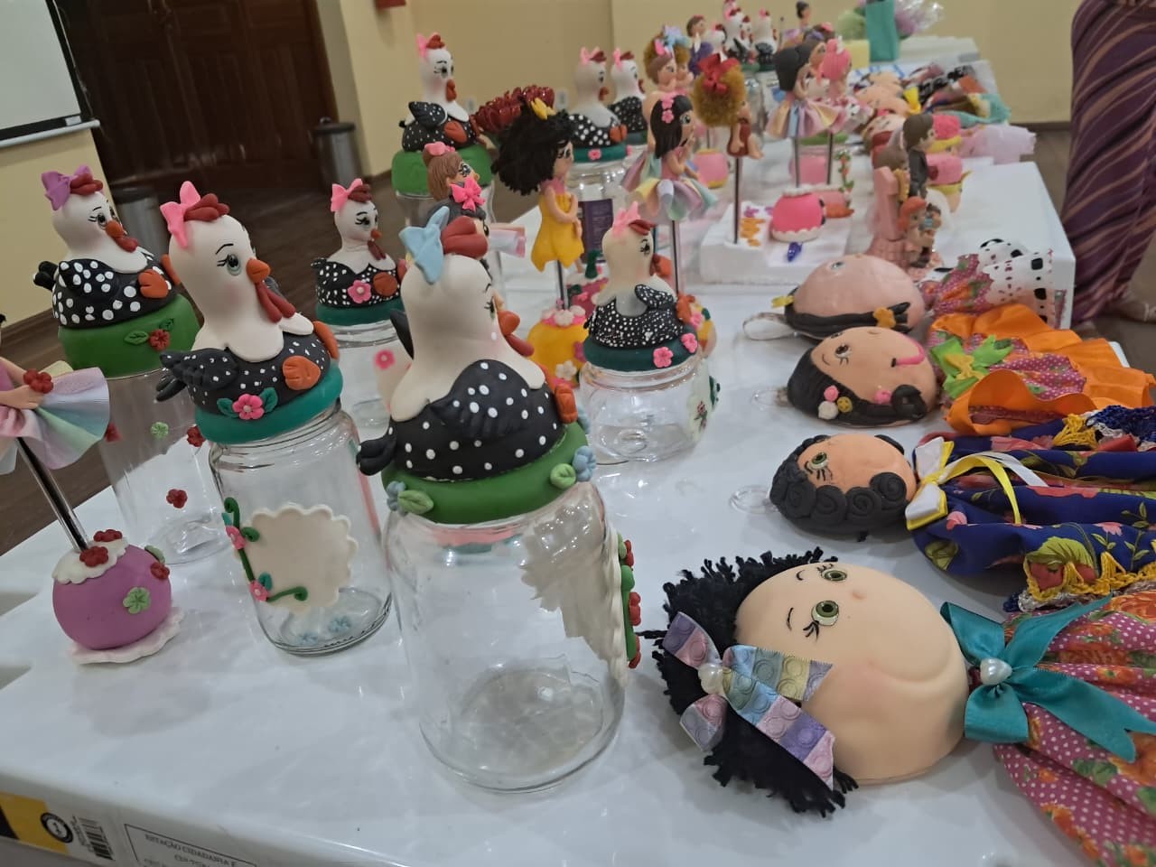 Imagem da notícia: Curso de Biscuit capacita 20 mulheres e abre caminhos para geração de renda em Santarém